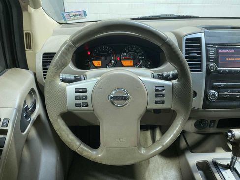Used 2016 Nissan Frontier SV AWD/4WD image 15