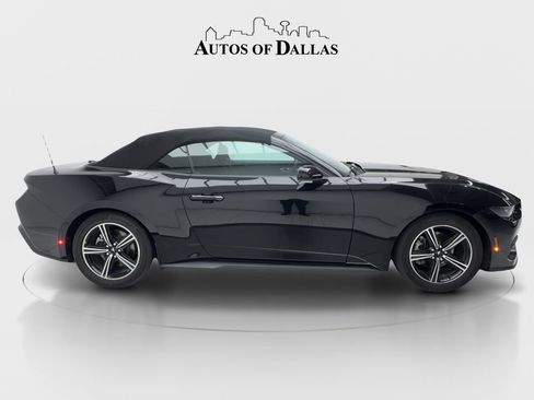 Used 2025 Ford Mustang Convertible RWD image 7