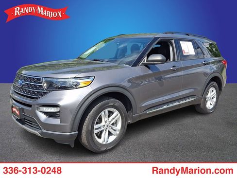 Used 2021 Ford Explorer XLT w/ Equipment Group 202A AWD/4WD image 1