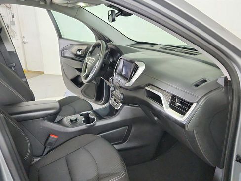 Used 2024 GMC Terrain SLE AWD/4WD image 20