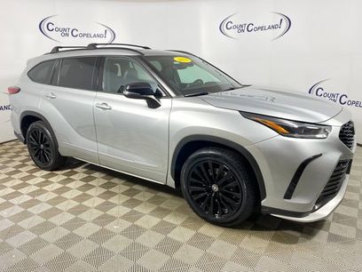 Used 2023 Toyota Highlander XSE