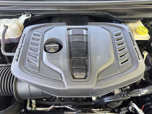 Used 2023 Jeep Wagoneer Series II AWD/4WD image 13