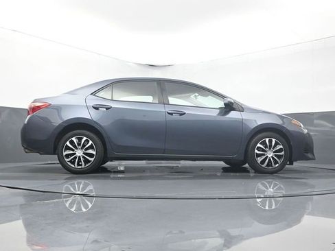 Used 2018 Toyota Corolla LE image 12