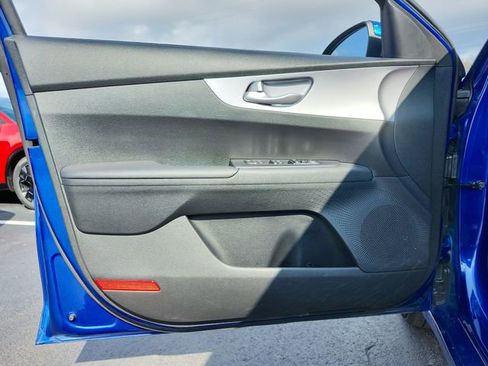 Certified 2023 Kia Forte LXS w/ LXS Technology Package image 18