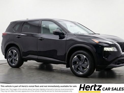 Used 2025 Nissan Rogue SV image 1