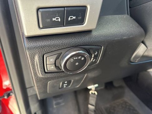 Used 2017 Ford F150 Lariat w/ Equipment Group 502A Luxury image 17