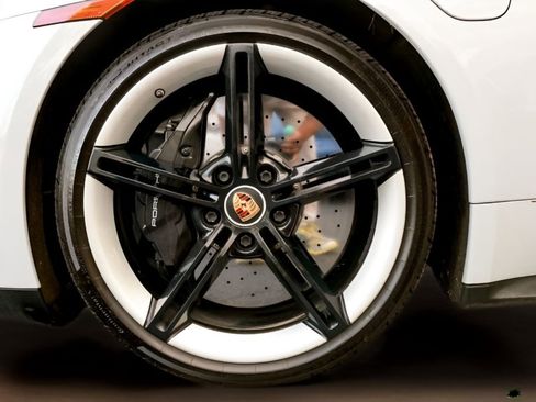 Used 2021 Porsche Taycan Turbo S AWD/4WD image 23