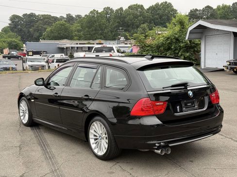Used 2012 BMW 328i xDrive Wagon AWD/4WD image 6