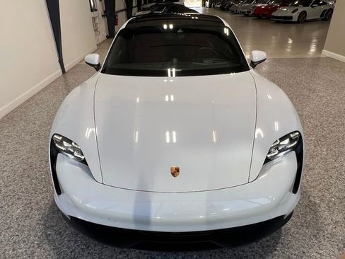 Used 2021 Porsche Taycan 4S image 12