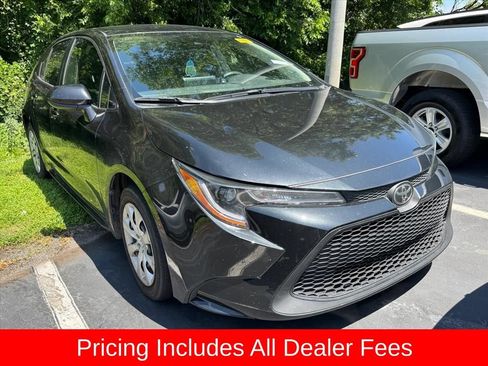 Used 2022 Toyota Corolla LE FWD image 1