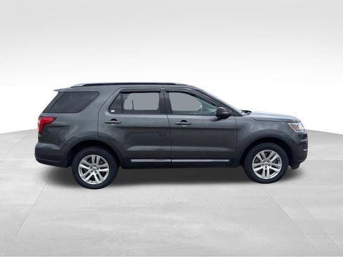 Used 2019 Ford Explorer XLT w/ Class III Trailer Tow Package AWD/4WD image 17