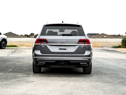 Used 2019 Volkswagen Atlas SEL R-Line image 6