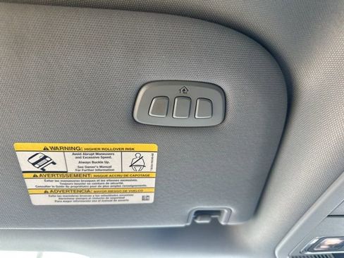 Used 2022 Ford F150 Lariat image 29