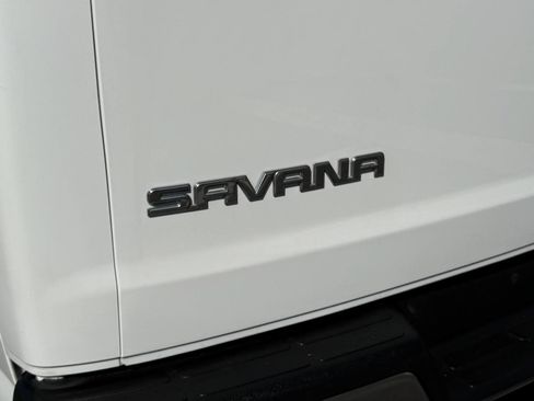 Used 2017 GMC Savana 2500 RWD image 20