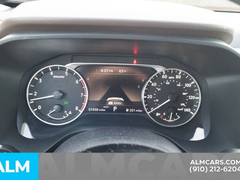 Used 2023 Nissan Rogue SV image 13