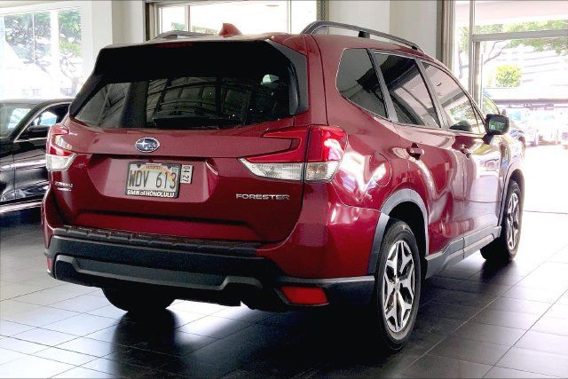 Used 2021 Subaru Forester Premium AWD/4WD image 6
