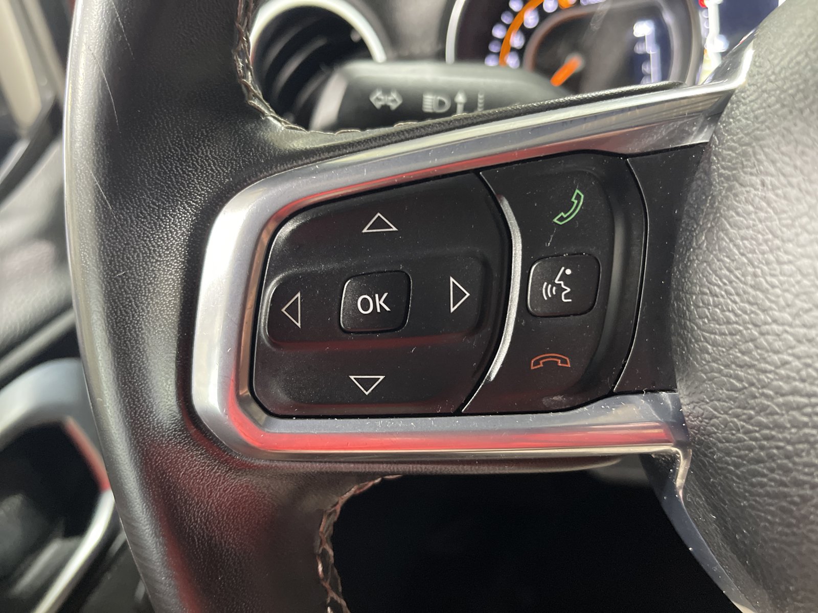 Used 2021 Jeep Gladiator Overland w/ Popular Equipment Package AWD/4WD image 28