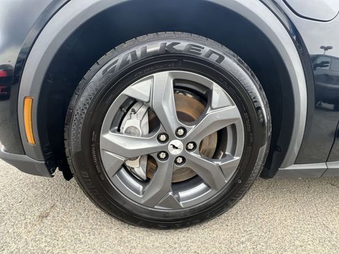 Used 2021 Ford Mustang Mach-E Select image 12