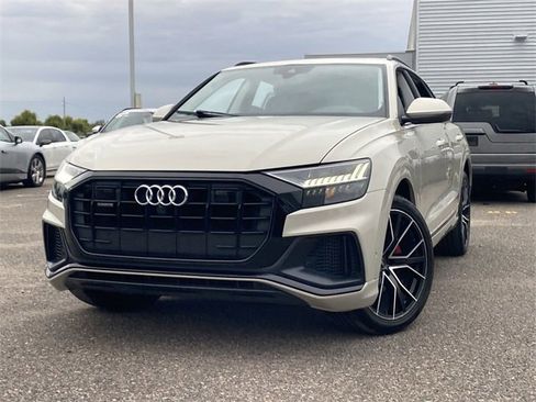 Used 2021 Audi Q8 Premium Plus w/ Premium Plus Package image 3