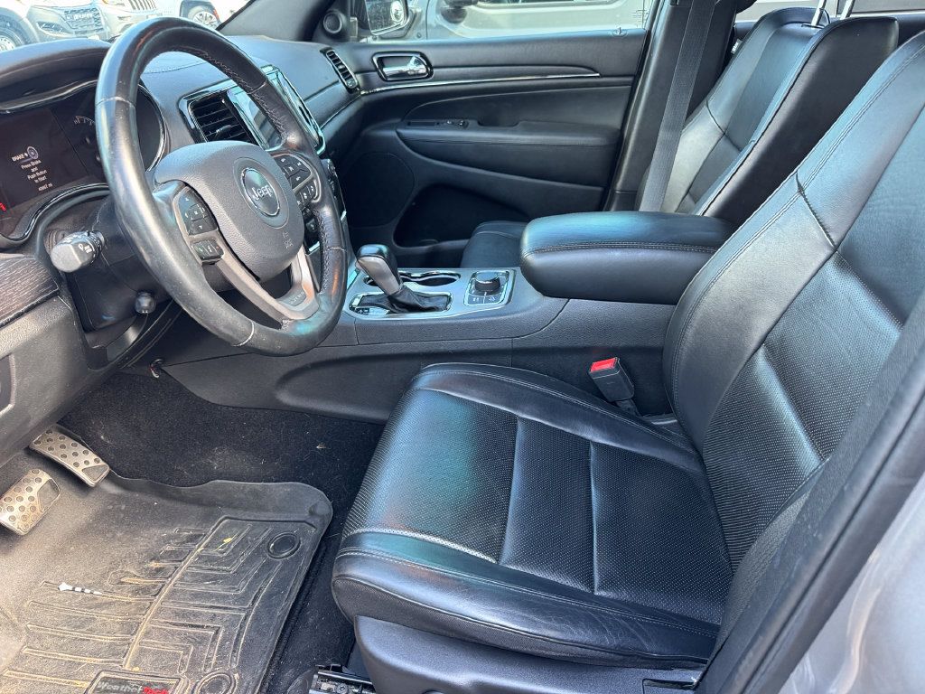 Used 2021 Jeep Grand Cherokee Overland AWD/4WD image 7