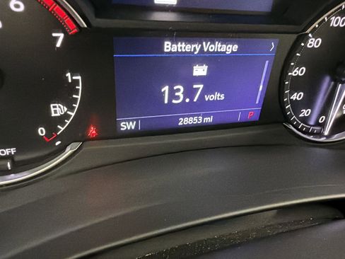 Used 2023 Cadillac XT4 Premium Luxury FWD image 23