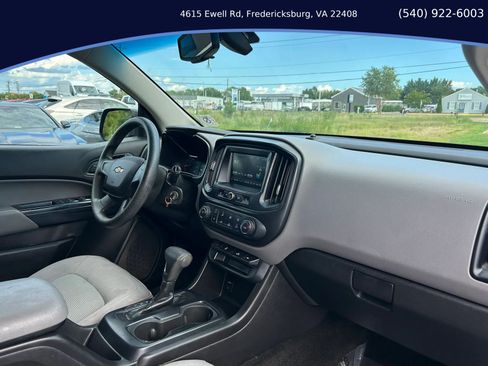 Used 2017 Chevrolet Colorado W/T AWD/4WD image 15