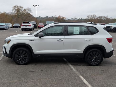 Used 2024 Volkswagen Taos S image 6