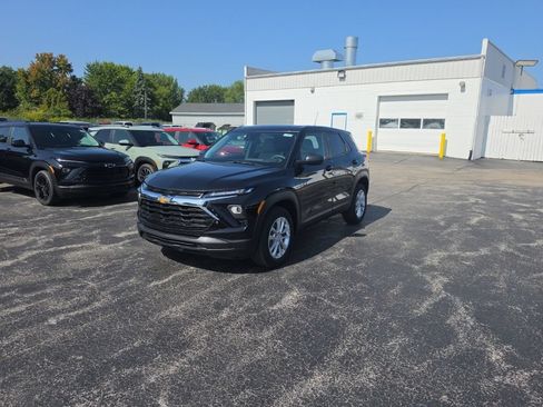 New 2026 Chevrolet TrailBlazer LS w/ LS Convenience Package AWD/4WD image 3