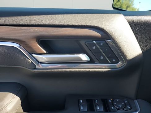 New 2026 GMC Sierra 1500 SLT image 27