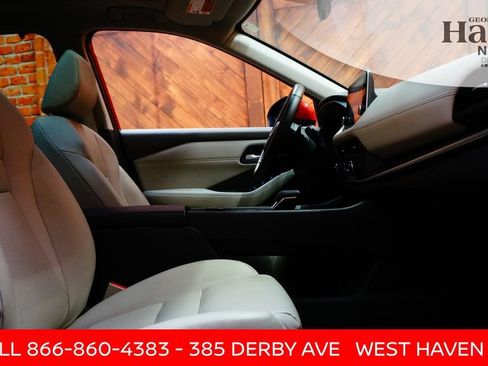 Certified 2024 Nissan Rogue SV w/ SV Premium Package AWD/4WD image 51