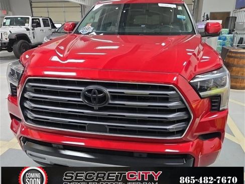 Used 2024 Toyota Sequoia Limited image 5