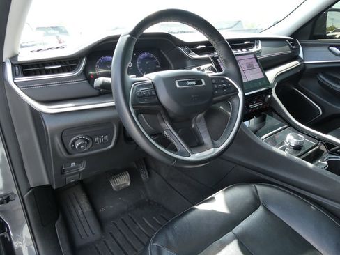 Used 2021 Jeep Grand Cherokee L Limited image 24