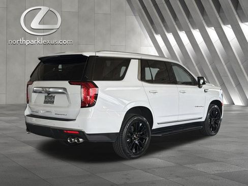 Used 2023 GMC Yukon Denali AWD/4WD image 6