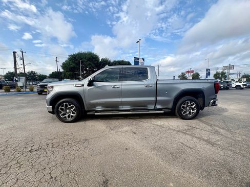 Used 2023 GMC Sierra 1500 SLT AWD/4WD image 8