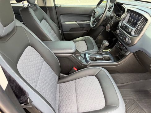 Used 2021 Chevrolet Colorado Z71 w/ Safety Package RWD image 15