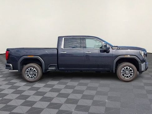 New 2026 GMC Sierra 2500 SLT w/ LPO, Black Badging Package AWD/4WD image 5