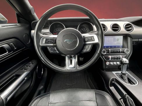 Used 2020 Ford Mustang Premium RWD image 8