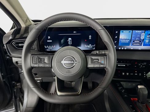 New 2026 Nissan Kicks SR FWD image 12