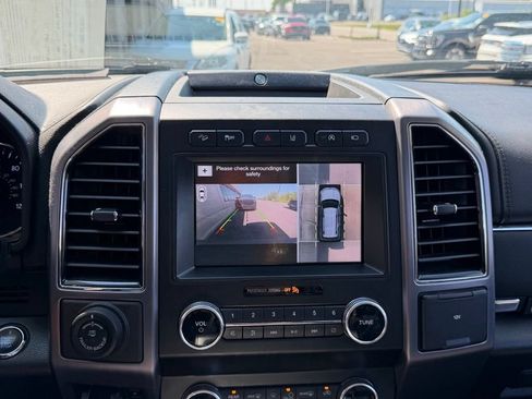 Used 2019 Ford Expedition Platinum AWD/4WD image 13