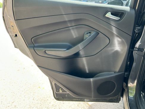 Used 2019 Ford Escape SEL AWD/4WD image 17