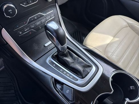 Used 2017 Ford Edge SEL w/ Equipment Group 201A image 22