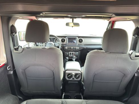 Used 2020 Jeep Wrangler Sport image 17