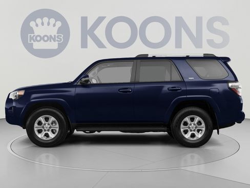 Used 2020 Toyota 4Runner SR5 Premium w/ Moonroof Package AWD/4WD image 2