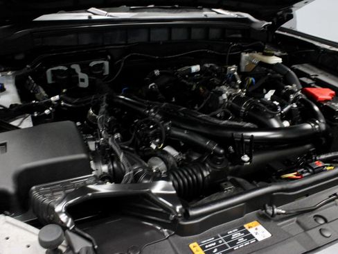 Certified 2024 Ford Bronco Badlands AWD/4WD image 15
