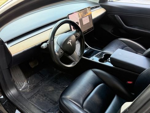 Used 2018 Tesla Model 3 Long Range RWD image 24