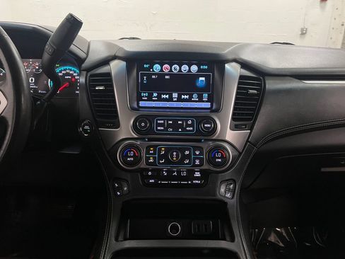 Used 2019 Chevrolet Tahoe Premier w/ Premier Plus Edition AWD/4WD image 20