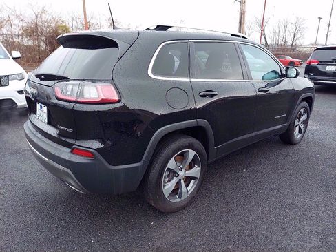 Certified 2019 Jeep Cherokee Limited image 7