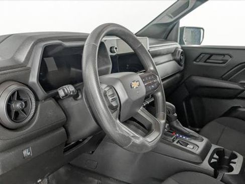 Used 2023 Chevrolet Colorado W/T RWD image 24