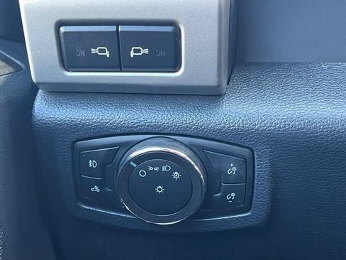 Used 2022 Ford F250 Lariat w/ Chrome Package AWD/4WD image 25