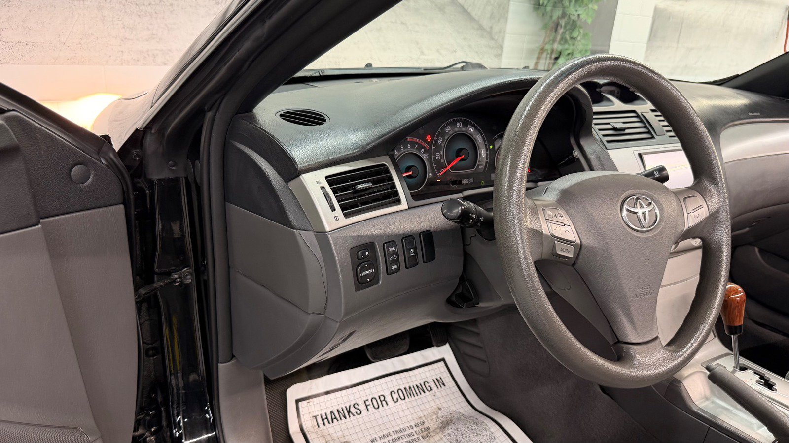 Used 2007 Toyota Solara SE FWD image 30